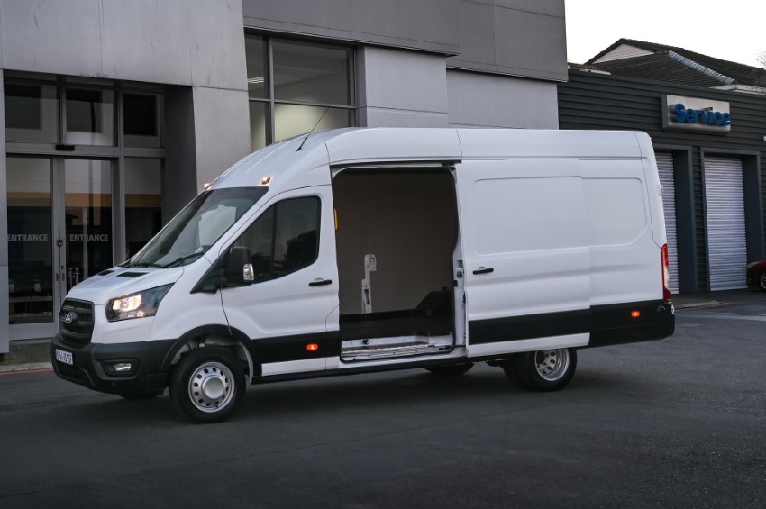 Ford’s new ELWB Transit Van